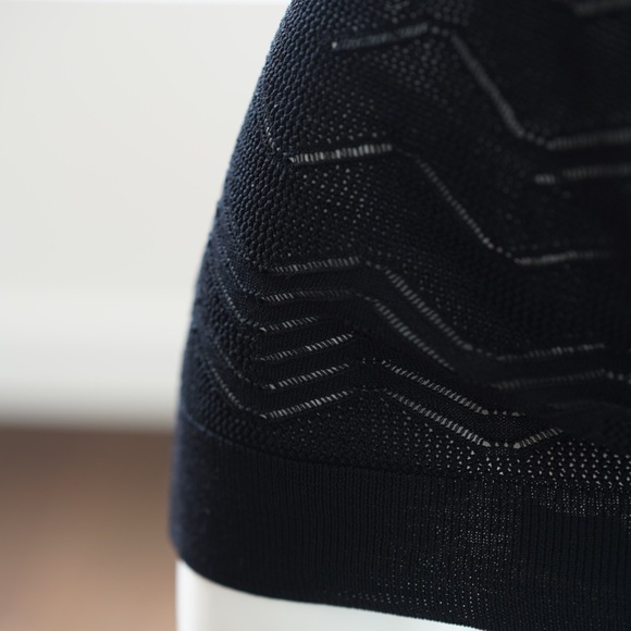 Vince Knit Sweater in Black - Size Small - Picture 6 of 7